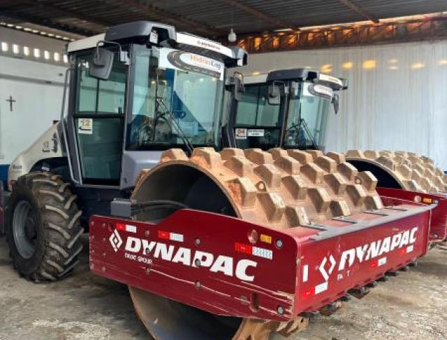 Rolo compactador Dynapac CA25 Ano 2025
