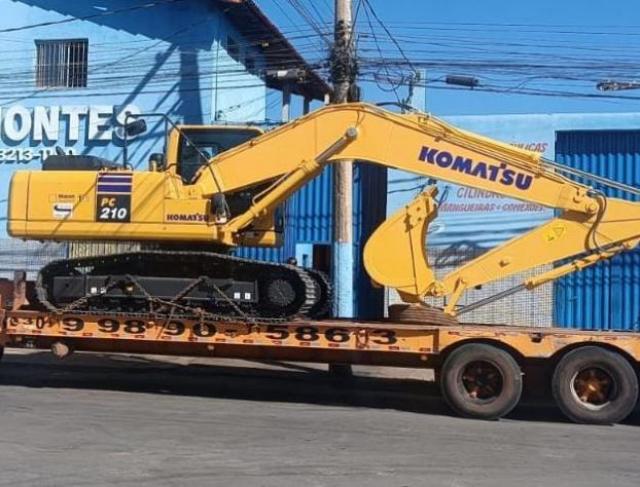 Escavadeira komatsu PC 210 Ano 2025